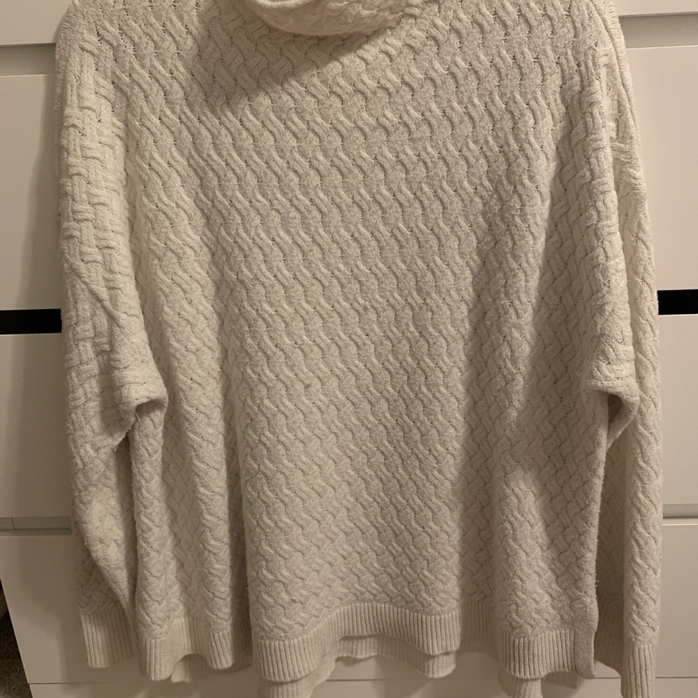 Vince camuto sweater